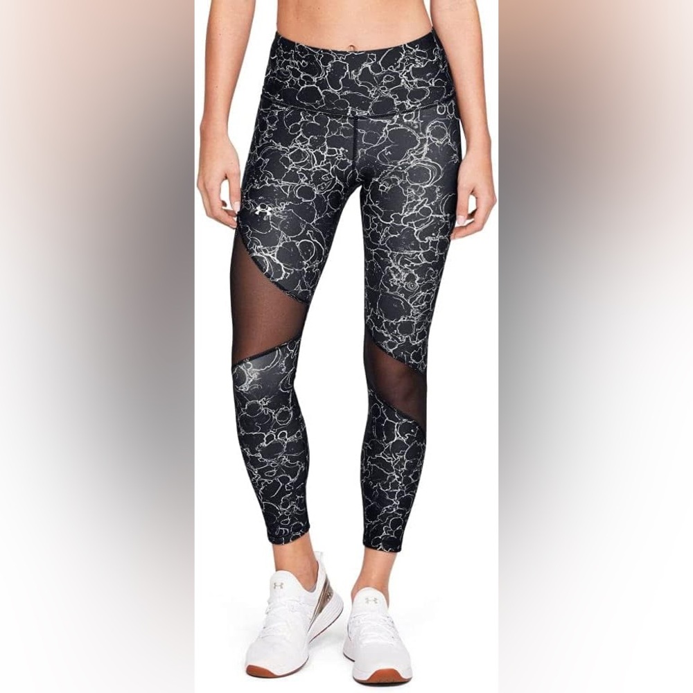 Under Armour Workout Leggings With Mesh Size Medium